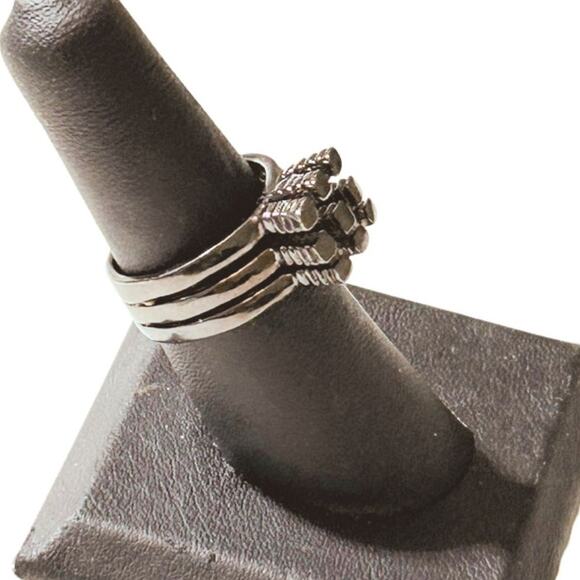 Vintage Brutalist Stacked Bar Sculptural Ring – Mid-Century Modernist Style - Picture 8 of 8